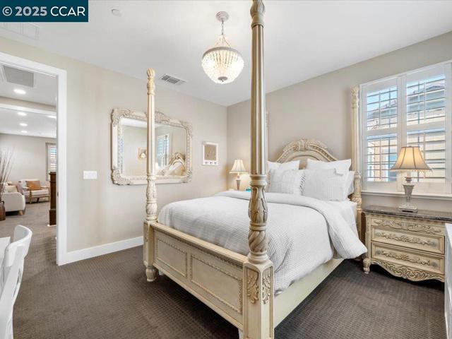 1927 Vintage Cir, Brentwood CA: https://media.crmls.org/mediaz/d9944494-ac19-4fc5-a1bb-b50e0acc22dd.jpg
