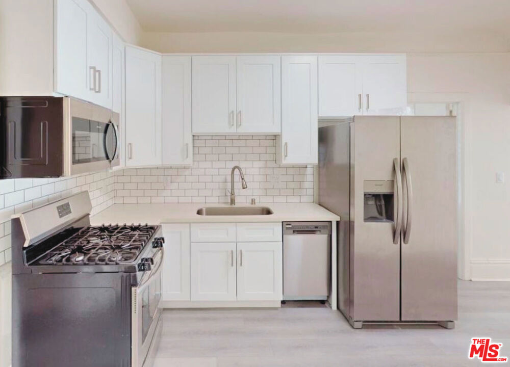 MLS #25625911 image #17