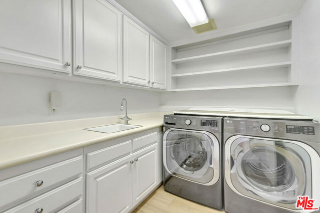 6438 Lunita Road, Malibu CA: https://media.crmls.org/mediaz/d9965829-b8d9-4fc8-a12a-7f8322248267.jpg