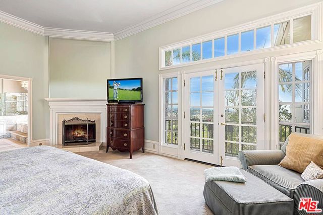 2286 Canyonback Road, Los Angeles CA: https://media.crmls.org/mediaz/d996bd08-ec4b-4f26-bd4d-8dcb8540696b.jpg