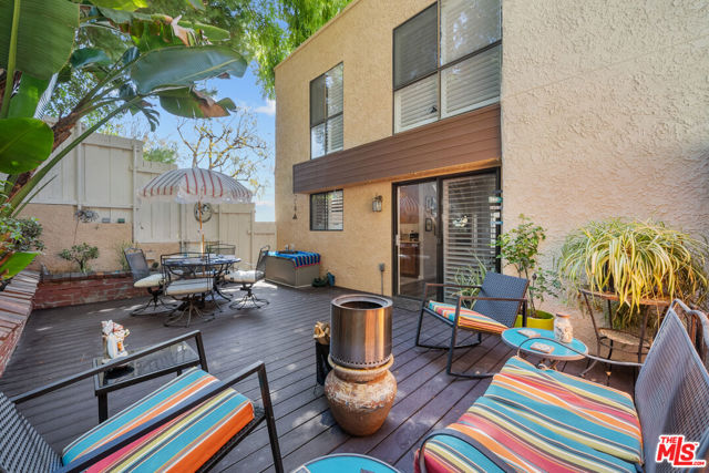 712 Vallejo Villas, Los Angeles CA: https://media.crmls.org/mediaz/d996ca3c-136c-4099-96d6-968f30d2d944.jpg