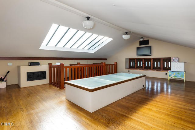 Detail Gallery Image 22 of 23 For 1344 Hillcrest Ave, Pasadena,  CA 91106 - 5 Beds | 4/1 Baths