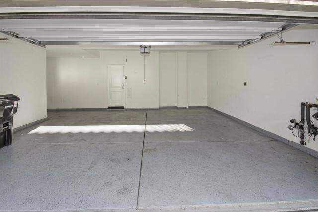 5230 Calle Rockfish, San Diego CA: https://media.crmls.org/mediaz/d997dd81-db72-4d1d-a579-1102d6482721.jpg