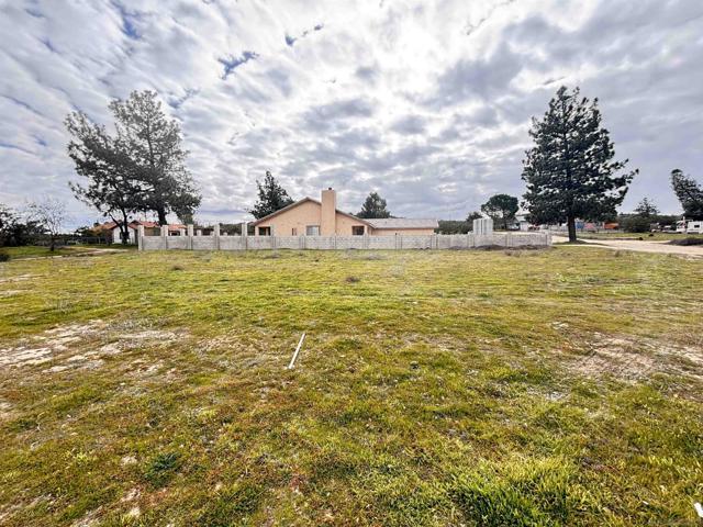 2185 Manzanita Ln, Boulevard CA: https://media.crmls.org/mediaz/d99829a3-26e4-448b-9e03-488f871c8a98.jpg