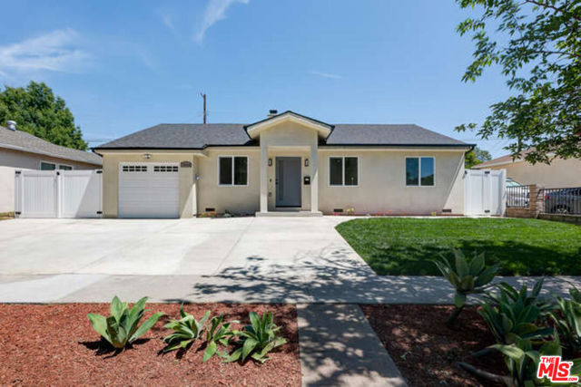 7444 Ostrom Avenue, Van Nuys CA: https://media.crmls.org/mediaz/d99919c1-c304-4461-bc6d-ae024e2f25d8.jpg