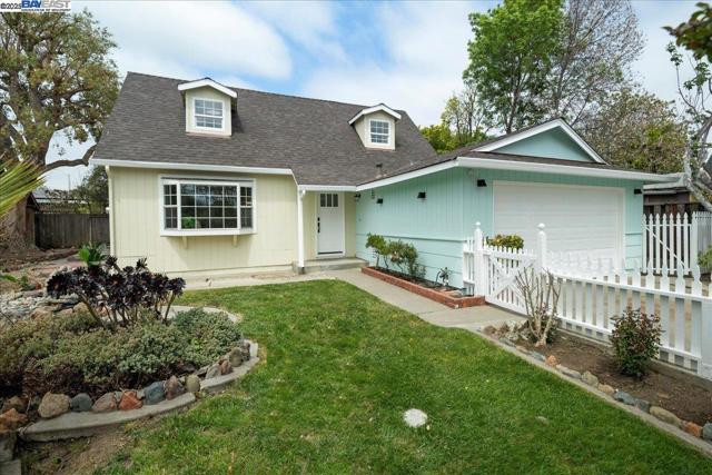 7551 Buckeye Pl, Newark CA: https://media.crmls.org/mediaz/d999dfbb-0fb6-490b-82ce-9c570941e07f.jpg