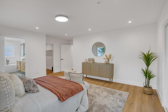 236 Ryder Street, San Mateo CA: https://media.crmls.org/mediaz/d99a1a5b-0c04-4571-9ea2-afdffc5960df.jpg