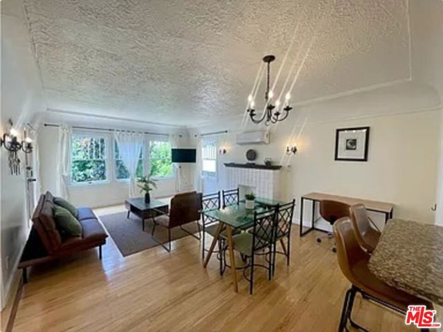837 5th Street, Santa Monica CA: https://media.crmls.org/mediaz/d99a6e45-7b71-4d2c-bcaa-a6f7b14ba6ba.jpg
