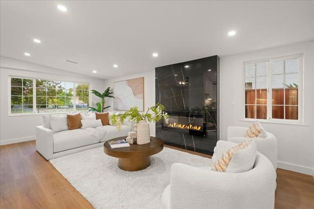 Image 5 of 34 For 880 Las Palmas Drive