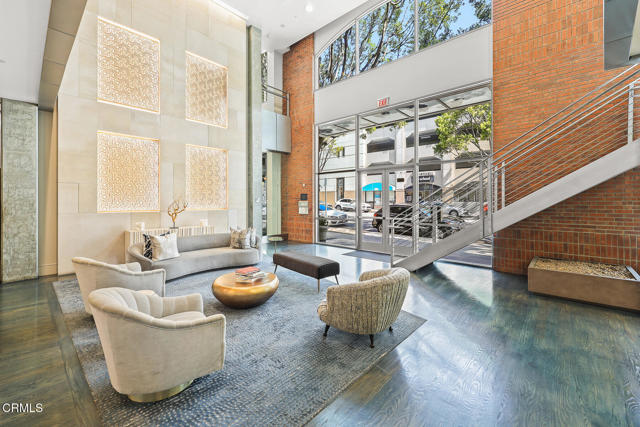 840 E Green Street, Pasadena CA: https://media.crmls.org/mediaz/d99ad7fb-7a49-4590-b797-5180934e1858.jpg