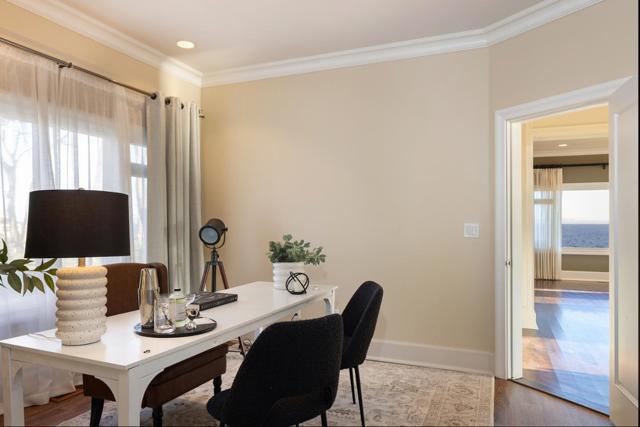 1051 Ocean View Boulevard, Pacific Grove CA: https://media.crmls.org/mediaz/d99c0806-5c37-4152-8135-50f551fc3fed.jpg