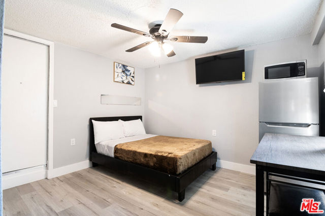 930 Fraser Avenue, Los Angeles CA: https://media.crmls.org/mediaz/d99c1cc0-a1b1-4e93-a100-d83eb7de74ec.jpg