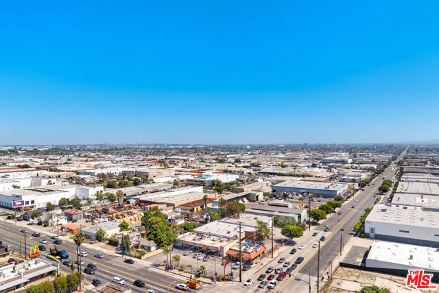 1756 W El Segundo Boulevard, Gardena CA: https://media.crmls.org/mediaz/d99cd066-304d-4b38-8cd3-ee20135095fe.jpg