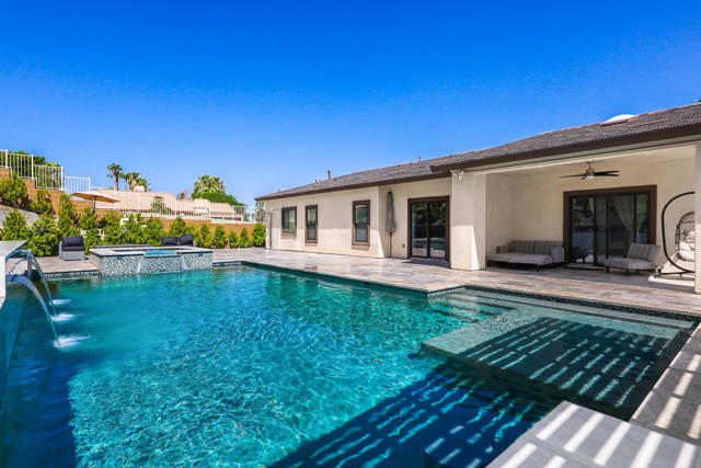 79575 Camelback Drive, Indio CA: https://media.crmls.org/mediaz/d99cec18-465d-4b90-94cb-c9b4b50c9678.jpg