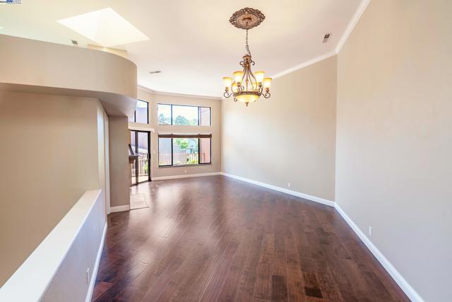 4009 W Lakeshore Drive, San Ramon CA: https://media.crmls.org/mediaz/d99e3c8a-da8b-423e-b293-19599cb58a10.jpg