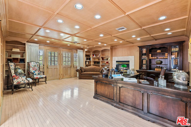 2103 N Hobart Boulevard, Los Angeles CA: https://media.crmls.org/mediaz/d9a098dd-2d87-47a5-9cc4-39b882f77a76.jpg
