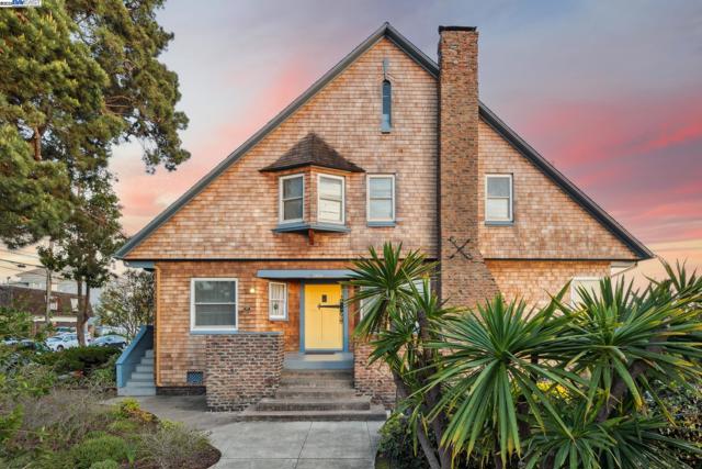 2000 CLINTON AVENUE, Alameda CA: https://media.crmls.org/mediaz/d9a0f800-e456-4b42-ad79-f981de91dddb.jpg