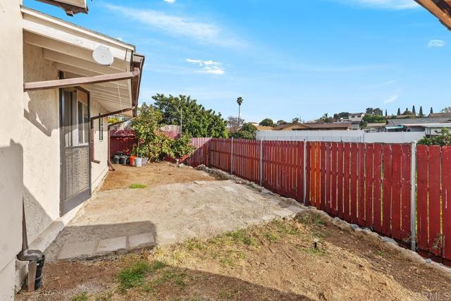 Detail Gallery Image 27 of 31 For 7703 Woodbine Way, San Diego,  CA 92114 - 5 Beds | 3/1 Baths