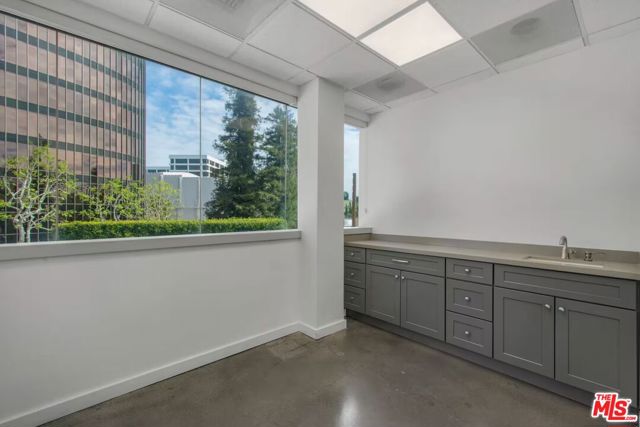  Commercial for Sale in Beverly Hills, California