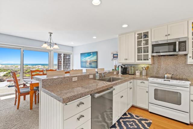 338 Monterey Dunes Way, Moss Landing CA: https://media.crmls.org/mediaz/d9a2119b-b3fa-47f7-a94c-94487e11eadc.jpg