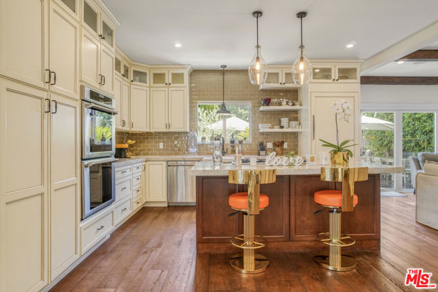 1042 S Stanley Avenue, Los Angeles CA: https://media.crmls.org/mediaz/d9a38e06-fdd5-418d-ae99-3885b77bf267.jpg