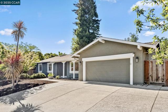 109 Baldwin Dr, Danville CA: https://media.crmls.org/mediaz/d9a63041-9931-42bd-9fdb-abb6544cc5b5.jpg