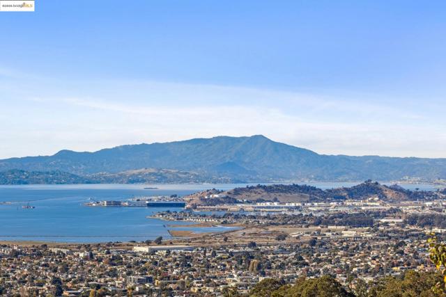 256 Cambridge Ave, Kensington CA: https://media.crmls.org/mediaz/d9a668d5-e016-4c45-9d1e-9271bb7b7bb1.jpg