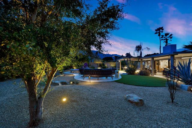 2777 E San Juan Road, Palm Springs CA: https://media.crmls.org/mediaz/d9a6af1a-2427-492a-b047-d9d39105f153.jpg