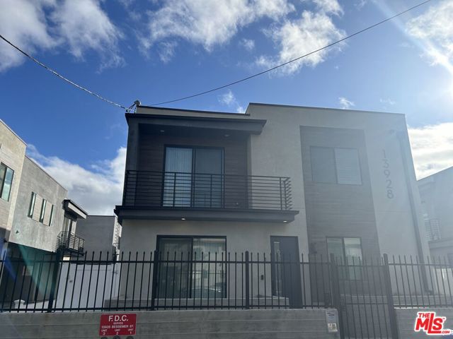 13928 Bessemer Street, Van Nuys CA: https://media.crmls.org/mediaz/d9a7a1d2-ad2c-4b55-99c2-a7755619081c.jpg