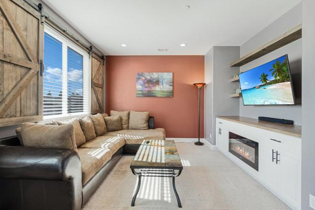 691 Toledo Drive, Hollister CA: https://media.crmls.org/mediaz/d9a7ef2f-645f-4d3b-9fcf-c70f824d5ce6.jpg