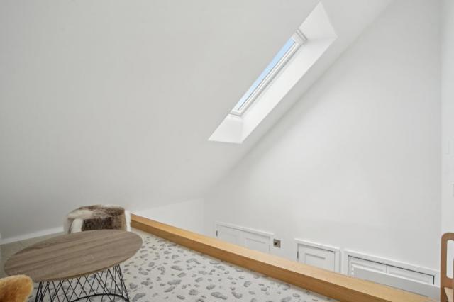 2183 45th Avenue, San Francisco CA: https://media.crmls.org/mediaz/d9a8490d-e53c-4b1c-8022-4fa574550b4a.jpg
