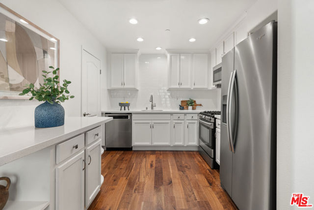 7301 W Manchester Avenue, Los Angeles CA: https://media.crmls.org/mediaz/d9a8f005-c669-4959-bdd8-5e87941891ed.jpg