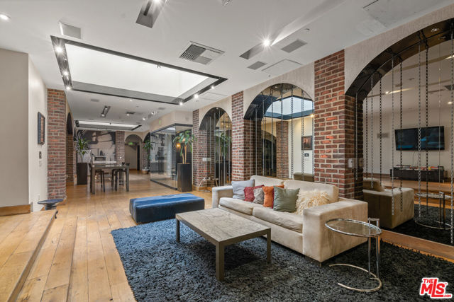 460 S Spring Street, Los Angeles CA: https://media.crmls.org/mediaz/d9a9b2b5-5136-4705-83a9-66a4a22cb805.jpg