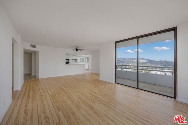 345 Pioneer Drive, 1805 photo 11