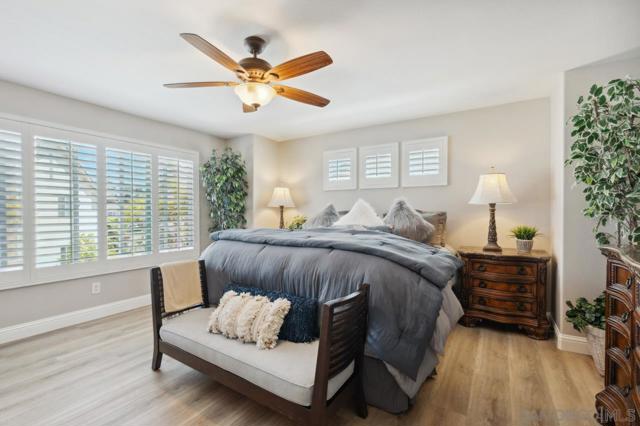11353 Creekstone Ln, San Diego CA: https://media.crmls.org/mediaz/d9aa06e7-fe19-40a7-ab06-b50c94e3b6f8.jpg