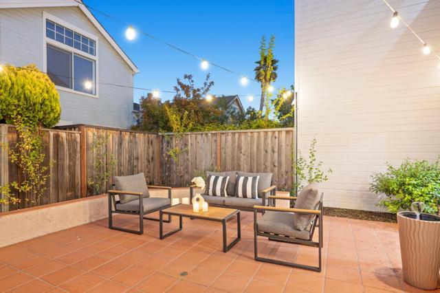 445 Mcdonnel Road, Alameda CA: https://media.crmls.org/mediaz/d9ab4a9f-7cc0-4cb2-ad36-26487e0751b4.jpg