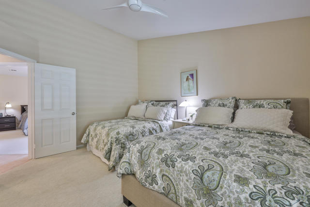 76948 Scimitar Way, Palm Desert CA: https://media.crmls.org/mediaz/d9ad0678-fdea-4f3d-befa-1df6a1da7345.jpg