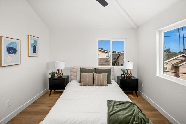 Image 18 of 50 For 152 Evergreen Ave.  4