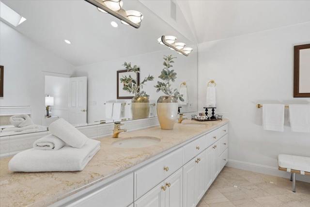 801 Eucalyptus Avenue, Hillsborough CA: https://media.crmls.org/mediaz/d9addd76-19cb-456d-9942-e6967d71404d.jpg