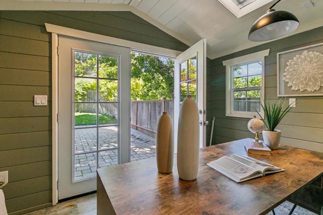1408 Avondale Road, Hillsborough CA: https://media.crmls.org/mediaz/d9ae64bb-bdb2-4d19-a160-6263900d31a9.jpg