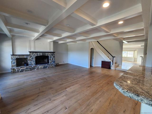 1402 Via Mil Cumbres, Solana Beach CA: https://media.crmls.org/mediaz/d9af1f12-3f19-436a-98e7-e30b3c8d065c.jpg