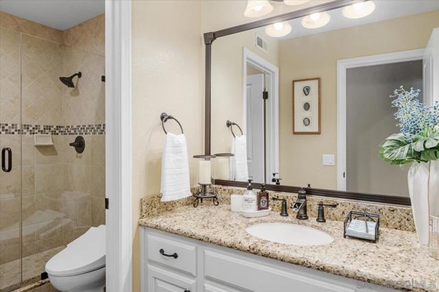 2520 Filmott, Escondido CA: https://media.crmls.org/mediaz/d9afcaaf-56cd-4ab7-9152-65b2ba0cd277.jpg