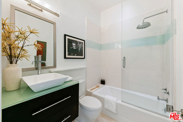 6969 Woodrow Wilson Drive, Los Angeles CA: https://media.crmls.org/mediaz/d9b002c8-e585-44b8-8b3c-f2ddc8592df9.jpg