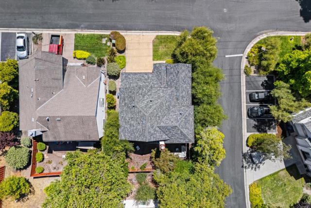 101 Elzer Drive, Scotts Valley CA: https://media.crmls.org/mediaz/d9b04a4e-ed2c-49b2-8c29-e2106c093650.jpg