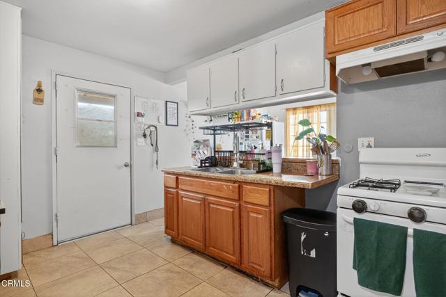 657 Sheridan Way, Ventura CA: https://media.crmls.org/mediaz/d9b21315-fc80-47ec-a4ea-be02f0e95fe1.jpg