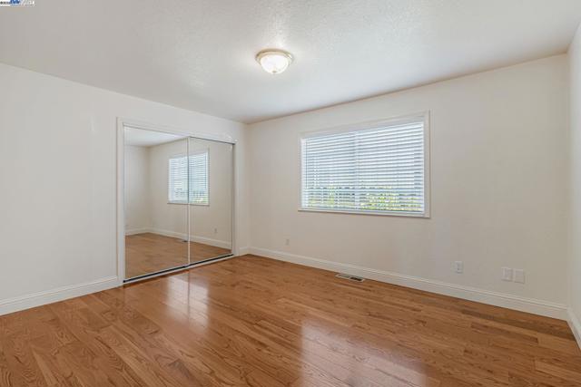 2940 Somerset Ave, Castro Valley CA: https://media.crmls.org/mediaz/d9b29284-7db6-4b09-acab-e6bb4118107e.jpg