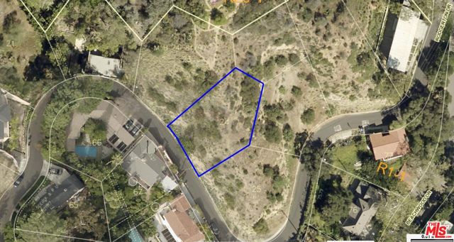 6053 Rodgerton Drive, Los Angeles CA: https://media.crmls.org/mediaz/d9b2bbfe-1557-49d1-91c1-b715e7f24188.jpg