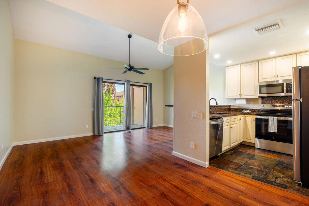 MLS #219134543PS image #2