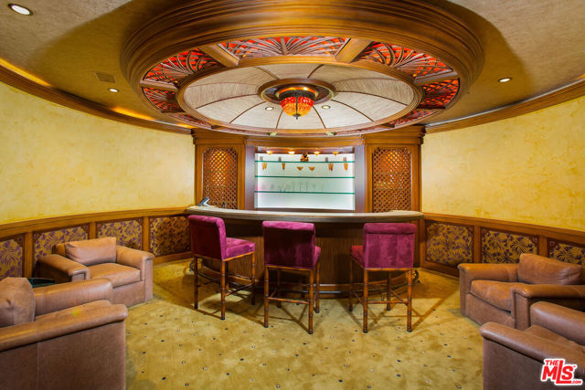 10066 Cielo Drive, Beverly Hills CA: https://media.crmls.org/mediaz/d9b39189-db25-426c-a11b-b3af279bfbb9.jpg