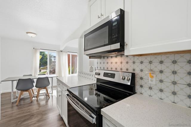 1687 Pentecost Way, San Diego CA: https://media.crmls.org/mediaz/d9b3dcc0-1972-4a86-afb8-b00bbfd8a17b.jpg